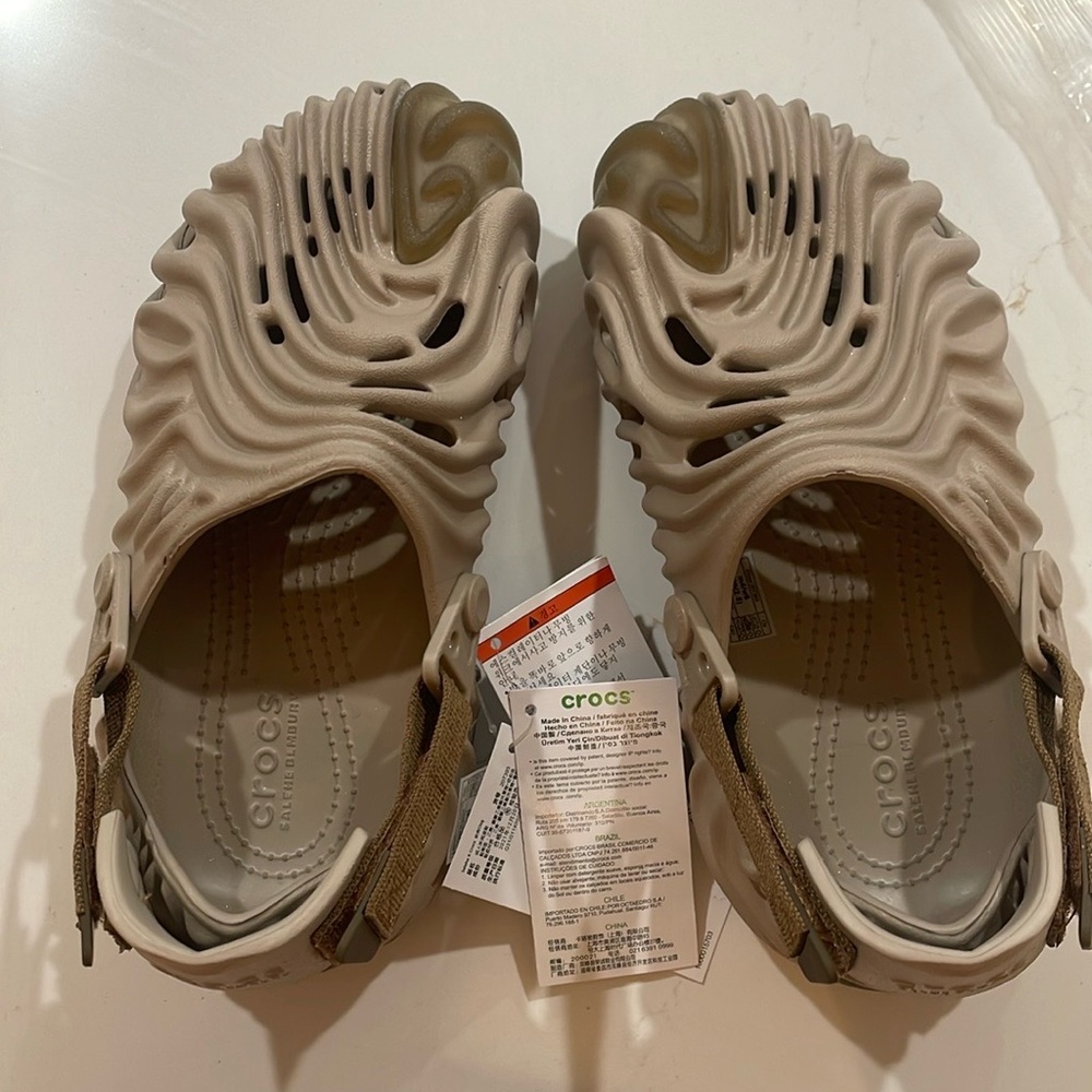 Unisex tan clogs